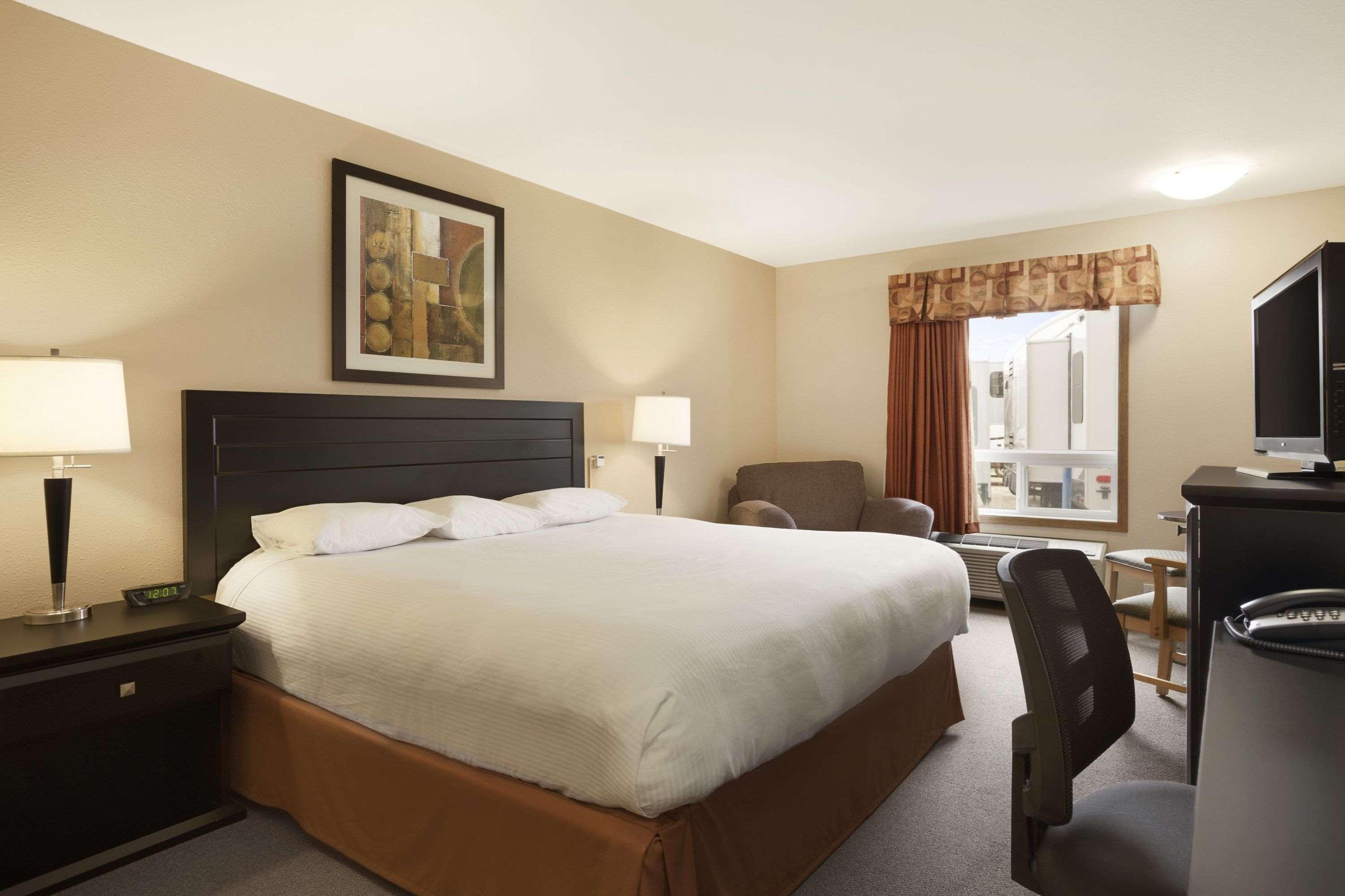 Super 8 By Wyndham Edmonton International Airport Hotel Leduc Kültér fotó