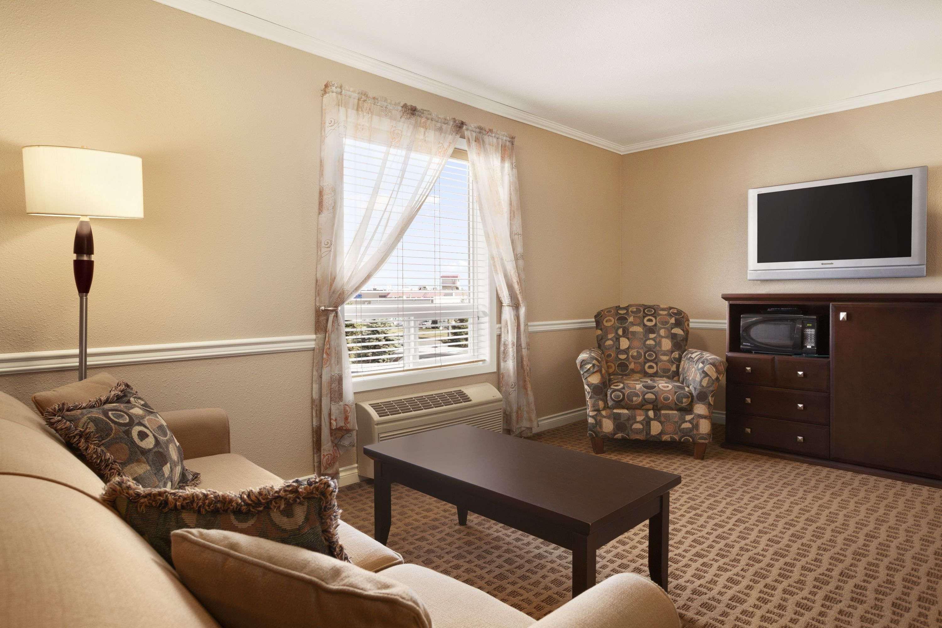 Super 8 By Wyndham Edmonton International Airport Hotel Leduc Kültér fotó